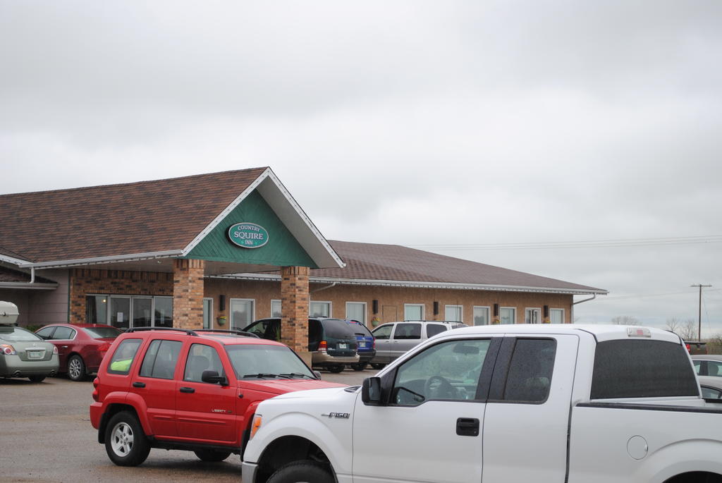 Moosomin Country Squire Inn Extérieur photo